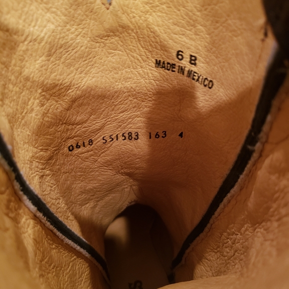 Old Gringo Black Heeled Boots with Silver Accents - Picture 10 of 12